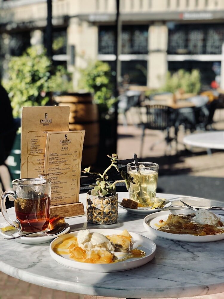 Фото La Paulowna Boutique Hotel