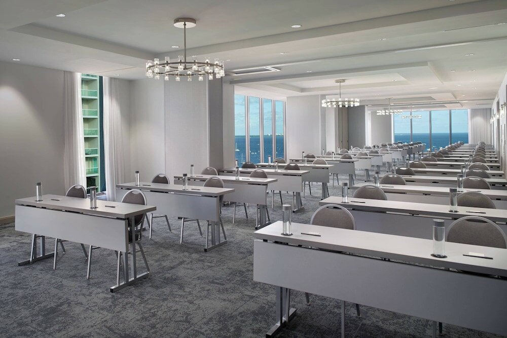 Фото Courtyard Miami Coconut Grove