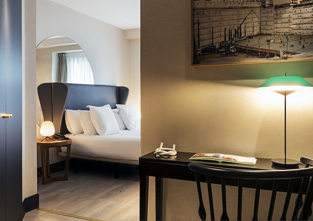 Фото One Shot Luchana 22