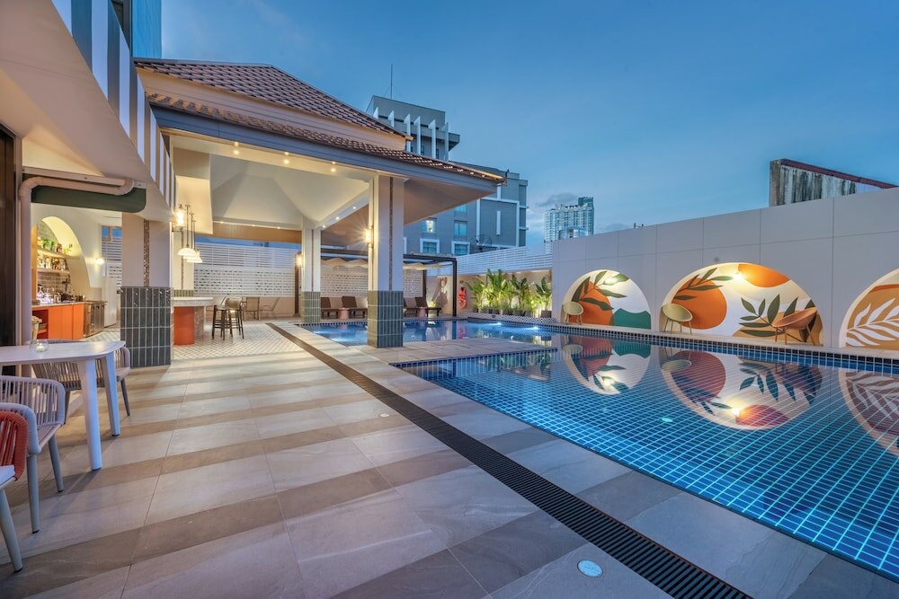 Фото Buri Sriphu Hotel & Convention Centre