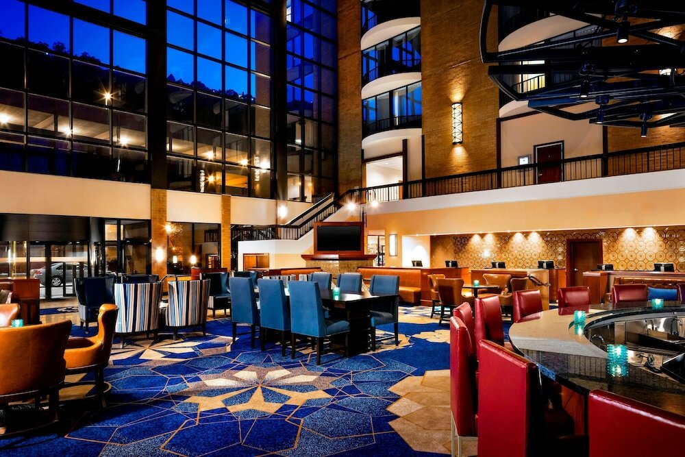 Фото Sheraton Pittsburgh Hotel at Station Square