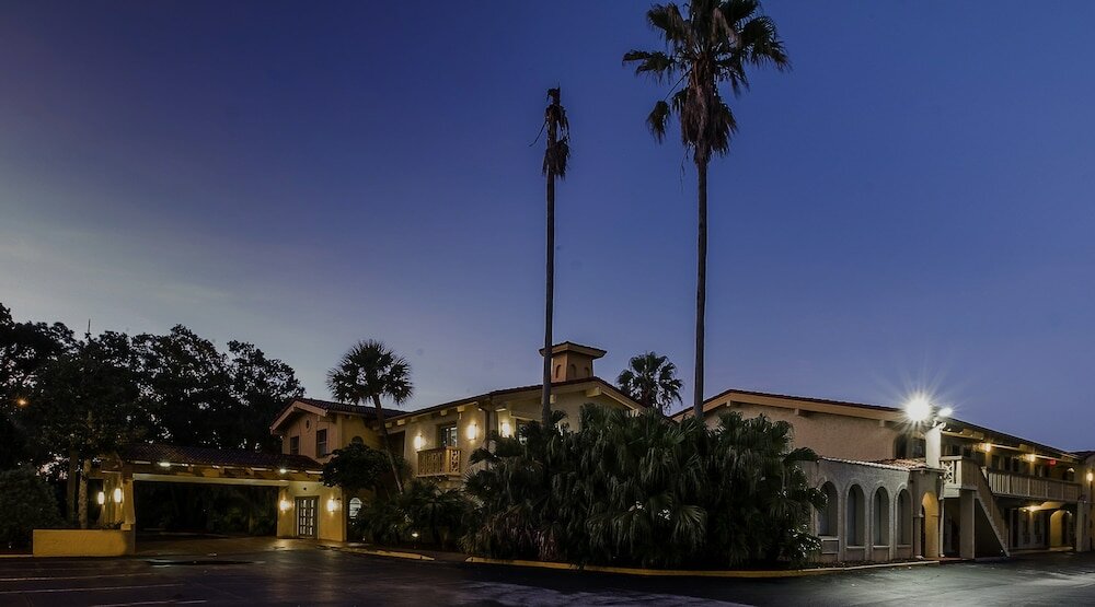 Фото Red Roof Inn Tampa Bay - St. Petersburg