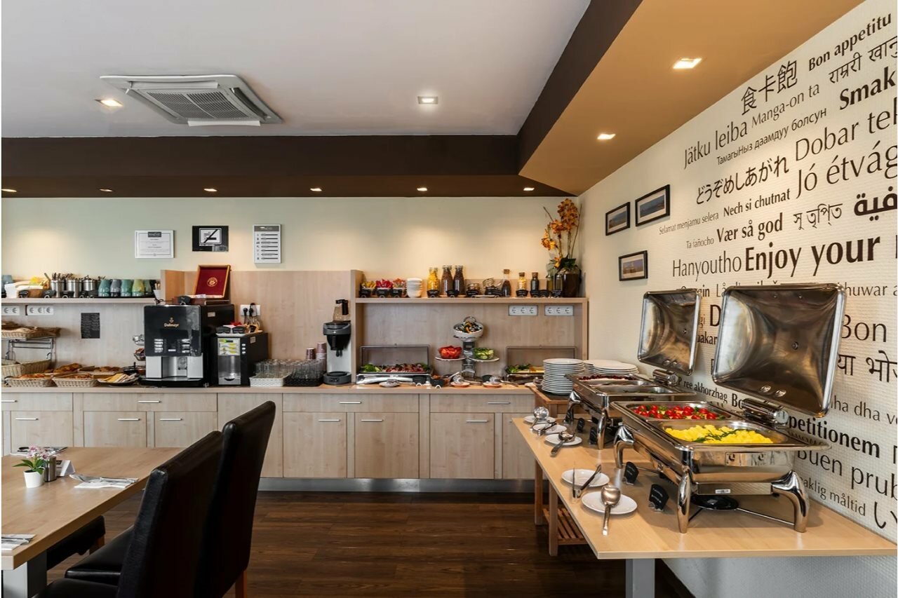 Фото Promenade City Hotel