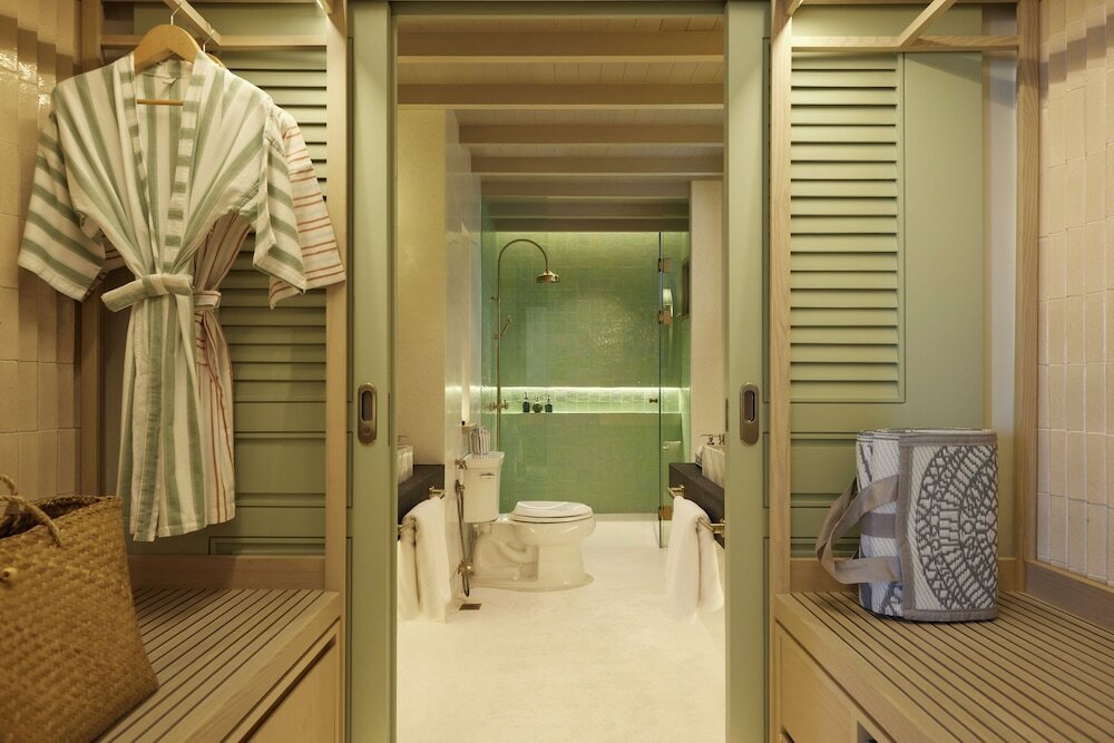 Фото Charras Bhawan Hotel and Residences