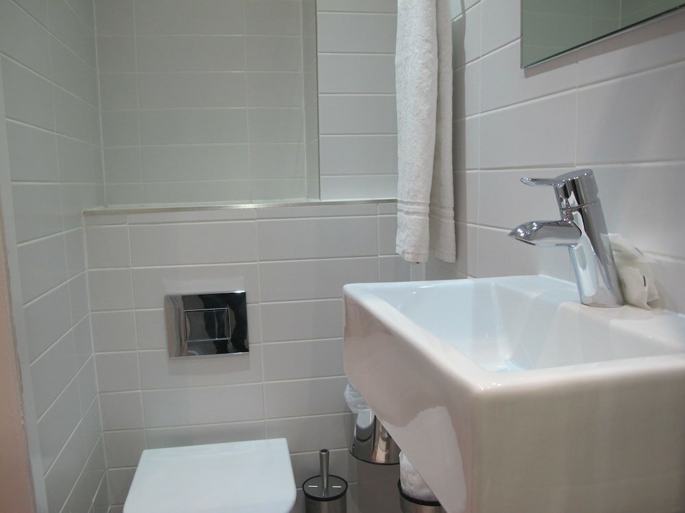 Фото Alhambra Hotel