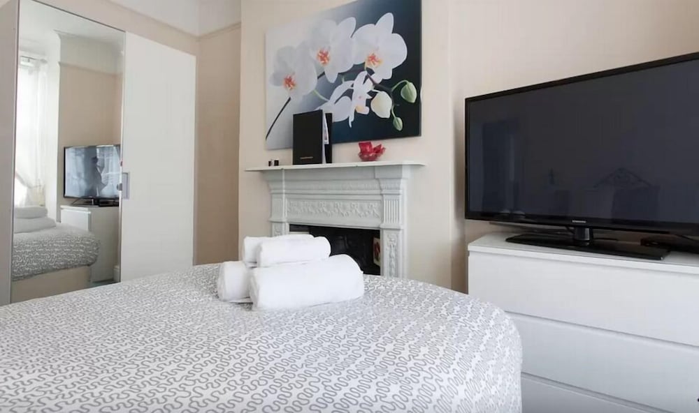 Фото Home2Home-Rooms