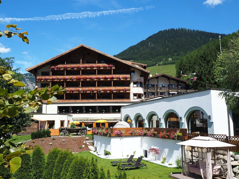 Фото Beauty & Wellness Hotel Tirolerhof
