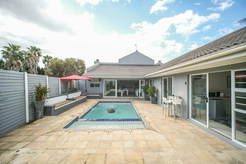 Гостиница Lido Living в Ист-Лондоне