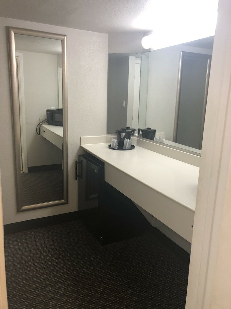 Фото La Quinta Inn by Wyndham Austin Oltorf