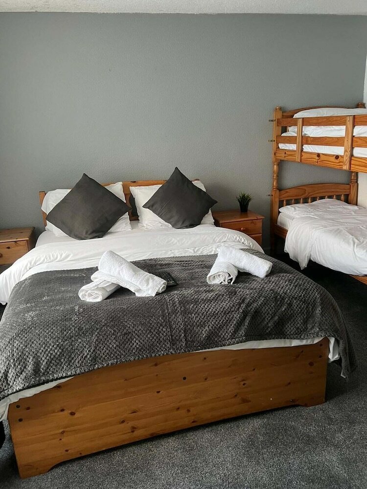 Фото The Wilton Hotel