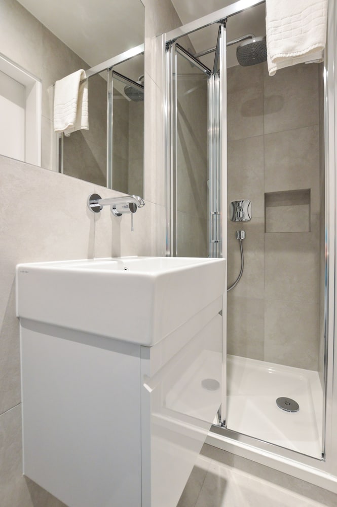 Фото St James House Serviced Apartments