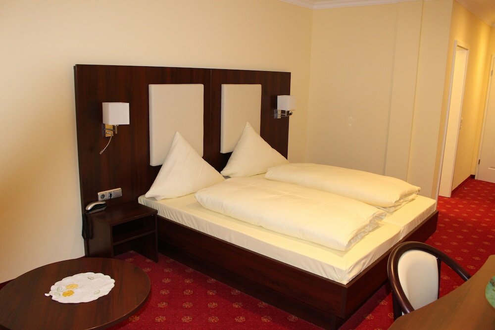 Фото Hotel Grüne Tanne