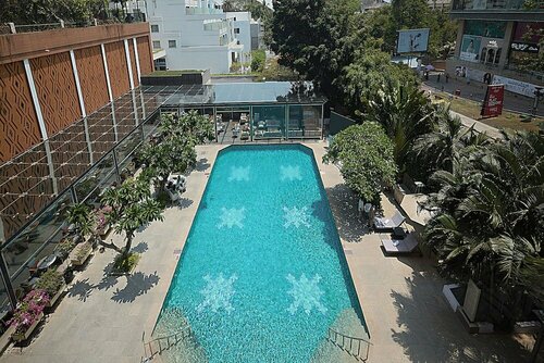 Внешний вид отеля Taj MG Road, Bengaluru в Бангалоре, фото 4