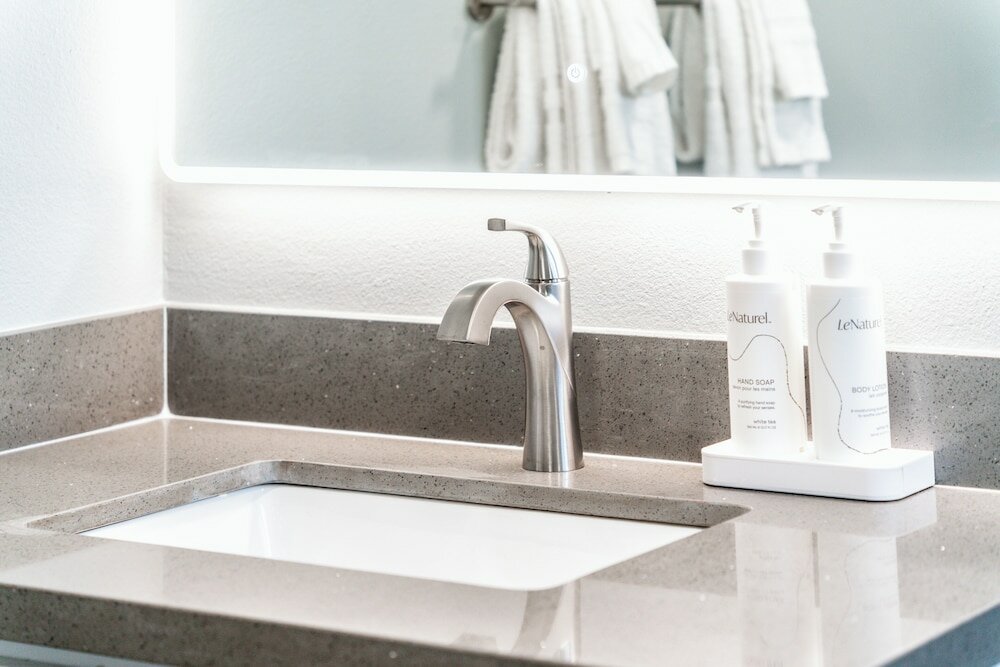 Фото Pacific Inn & Suites