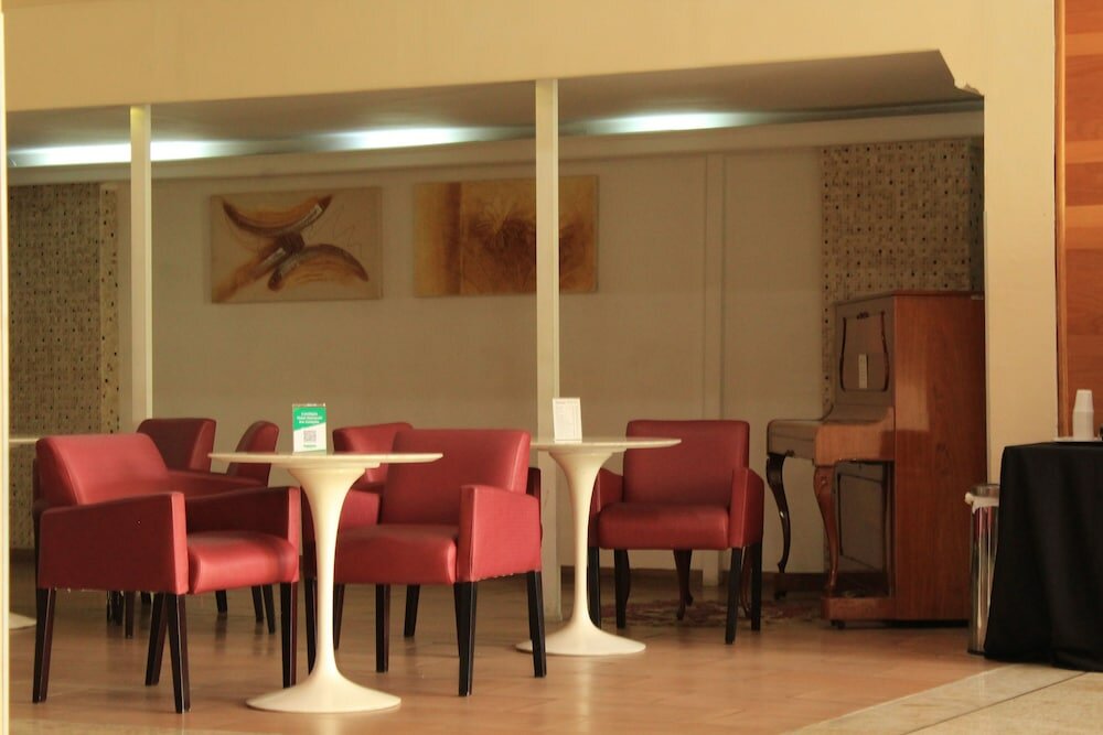 Фото Nacional Inn Curitiba Estação