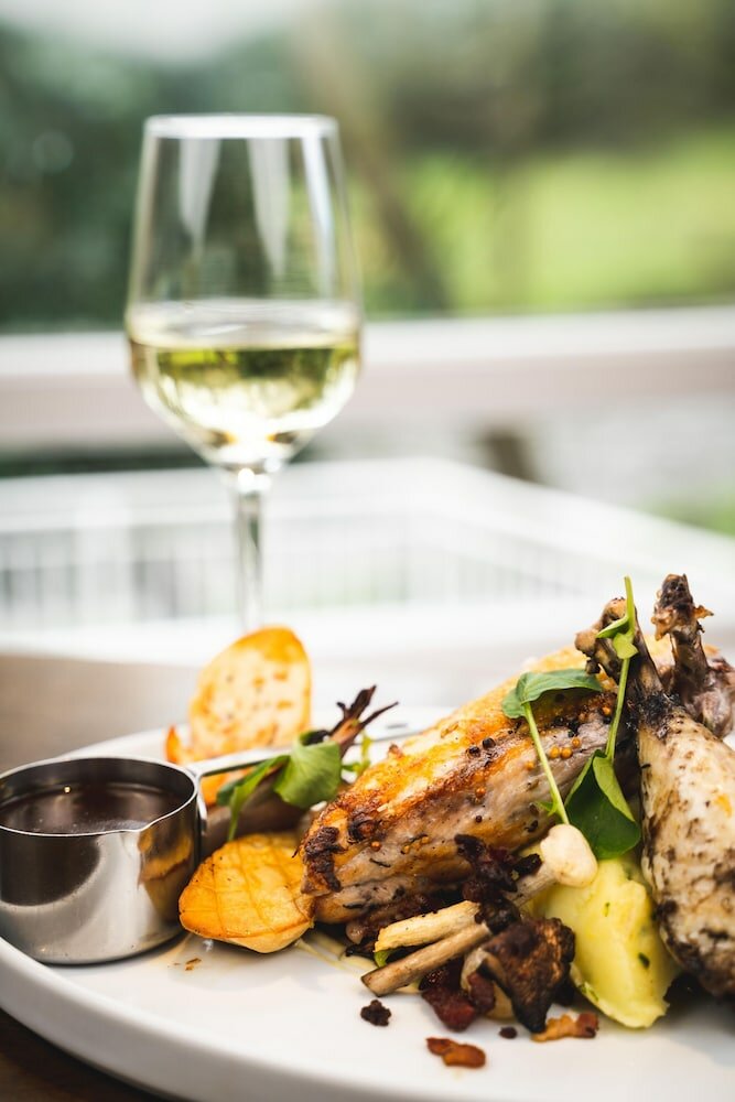 Фото Dunadry Hotel and Gardens