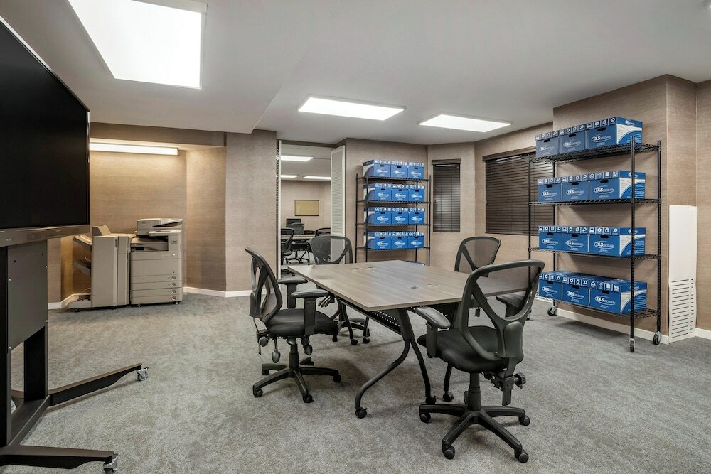 Фото Sheraton Suites Wilmington Downtown