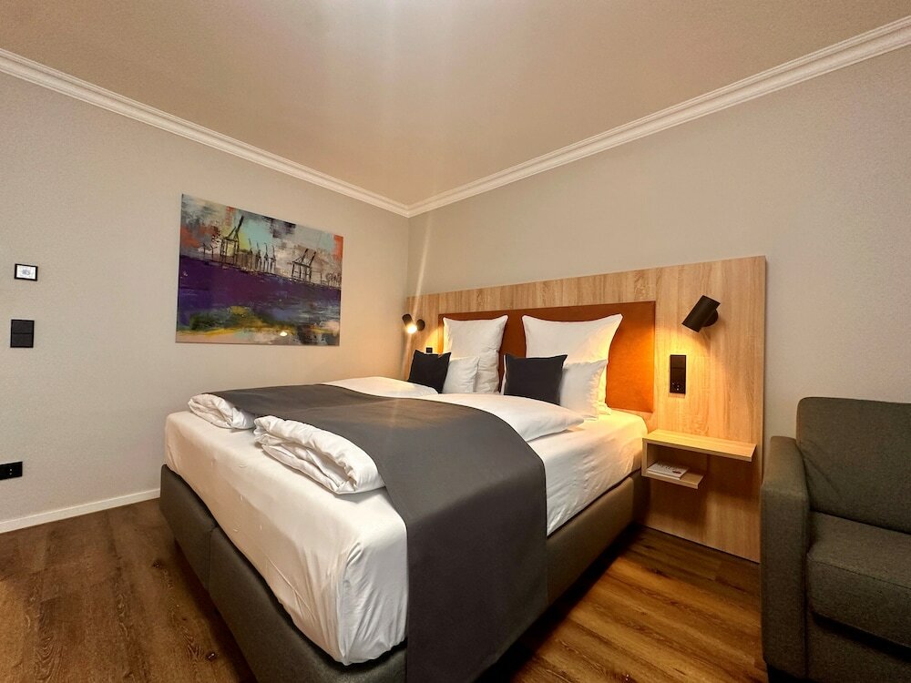 Фото Apartment-Hotel Hamburg Mitte