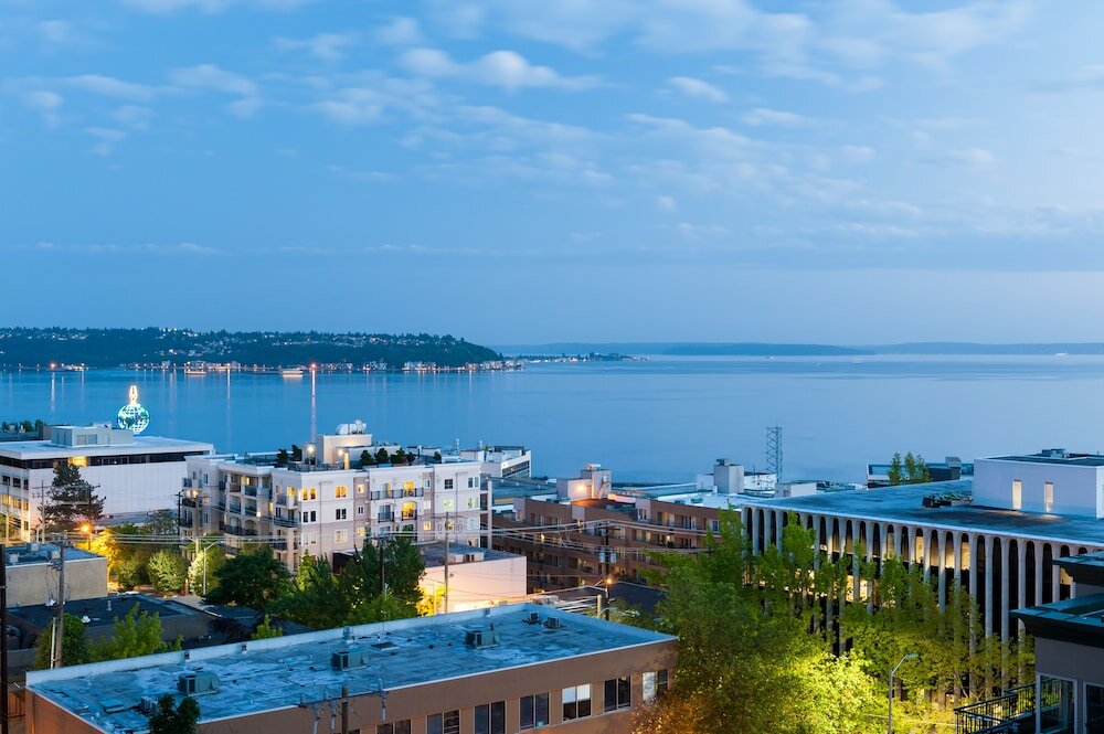 Фото Mediterranean Inn