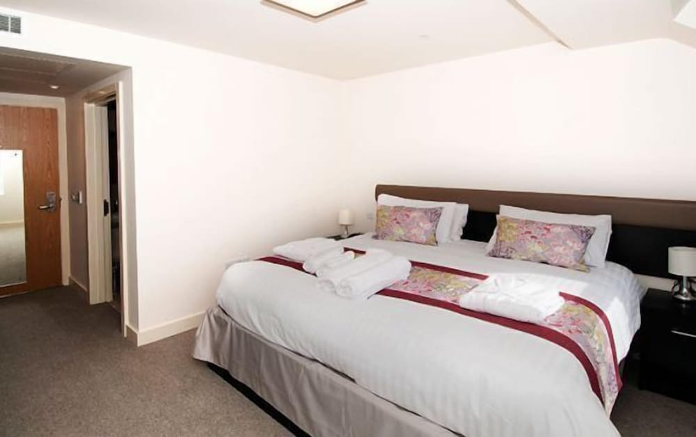 Фото Mannin Hotel