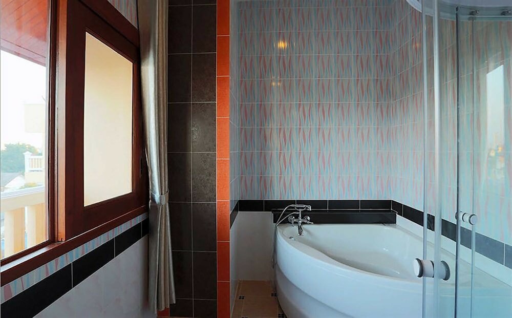 Фото At Chiang Mai Hotel