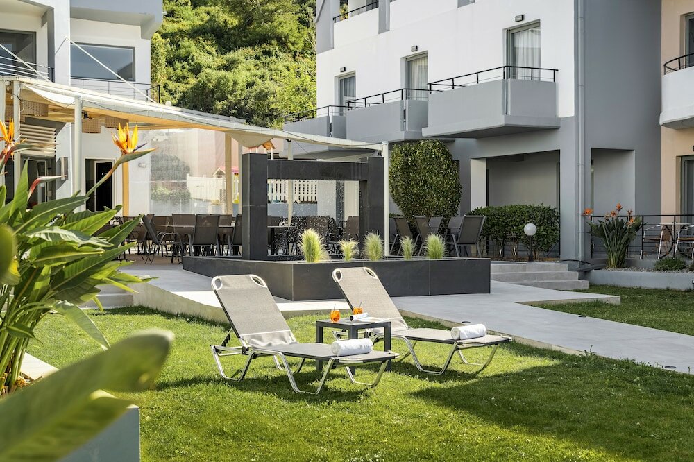 Фото Sunrise Village Hotel