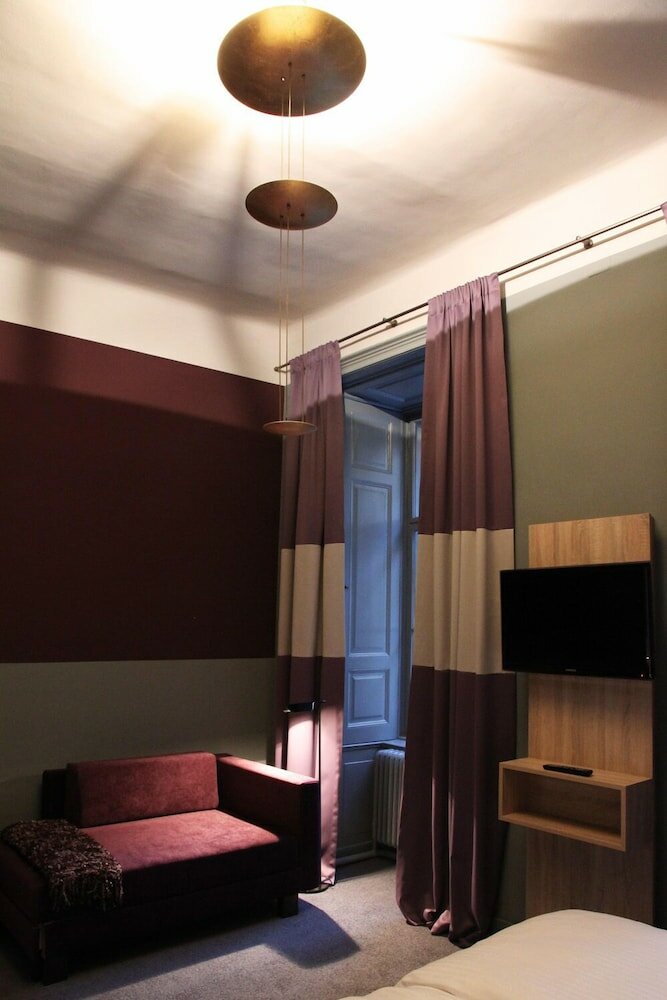 Фото Saint Shermin