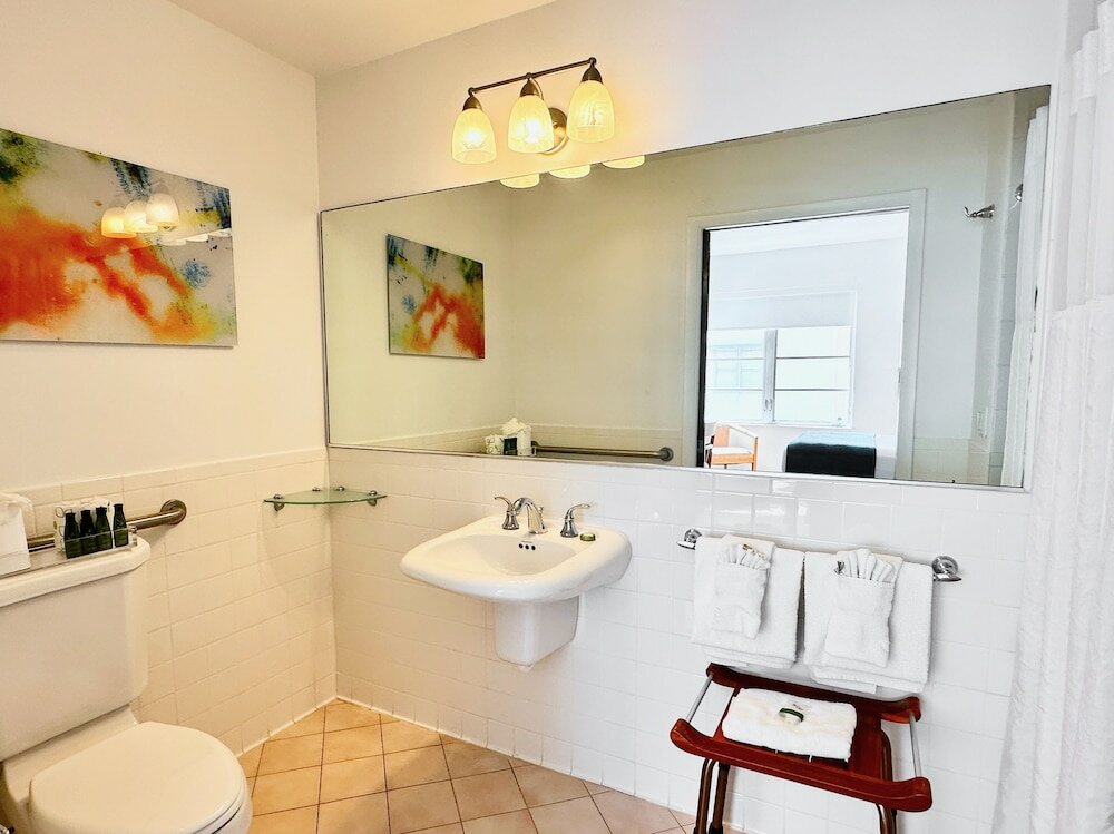 Фото Avalon Hotel