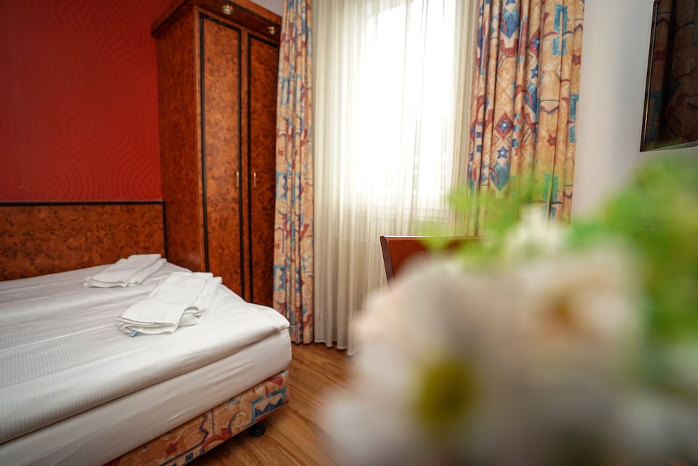 Фото Hotel Miramar am Römer