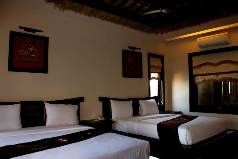 Фото Lotus Village Resort Mui Ne