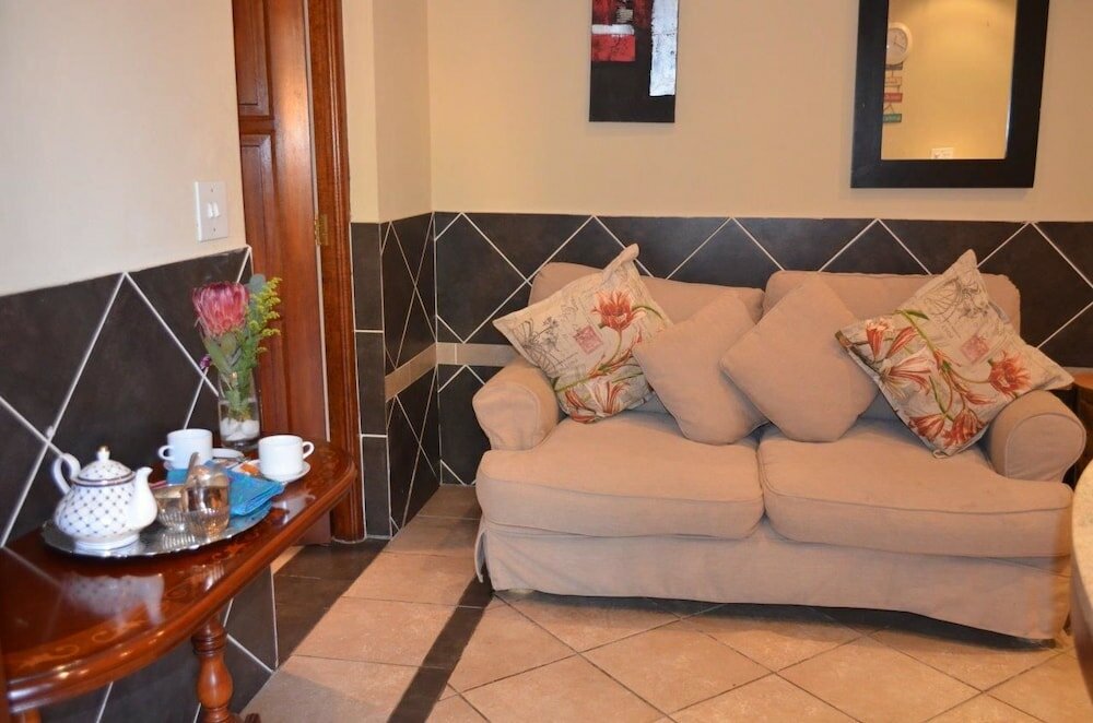 Фото Elizabeth Manor