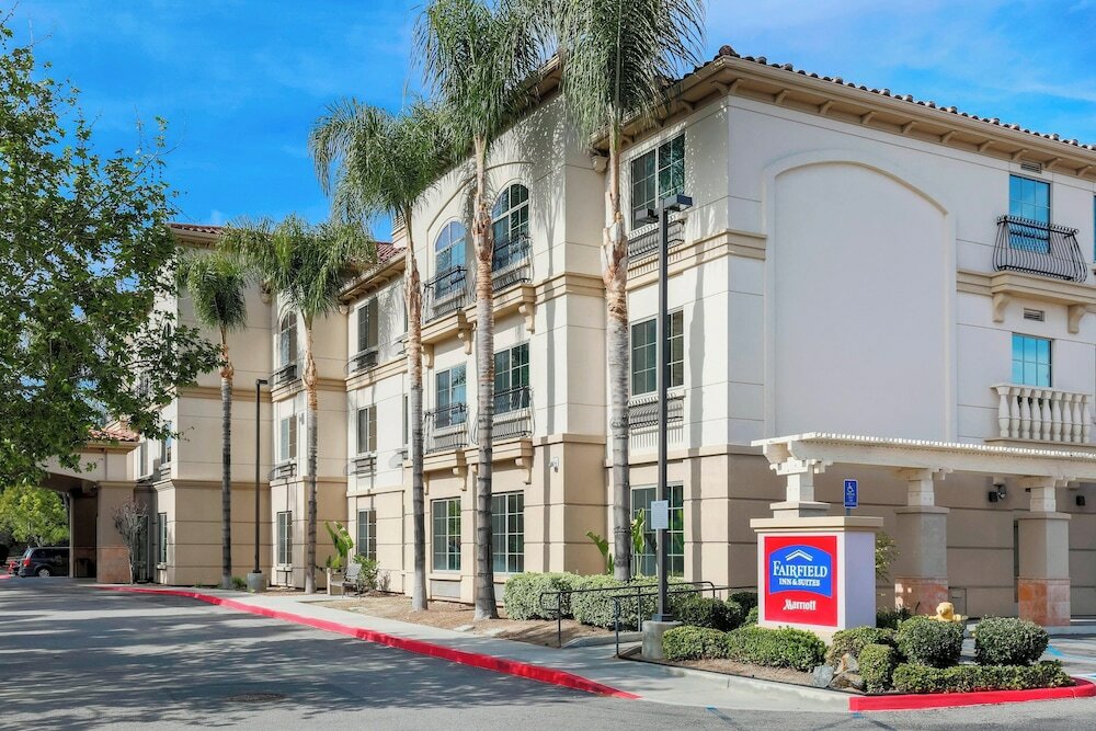Фото Fairfield Inn & Suites Temecula by Marriott