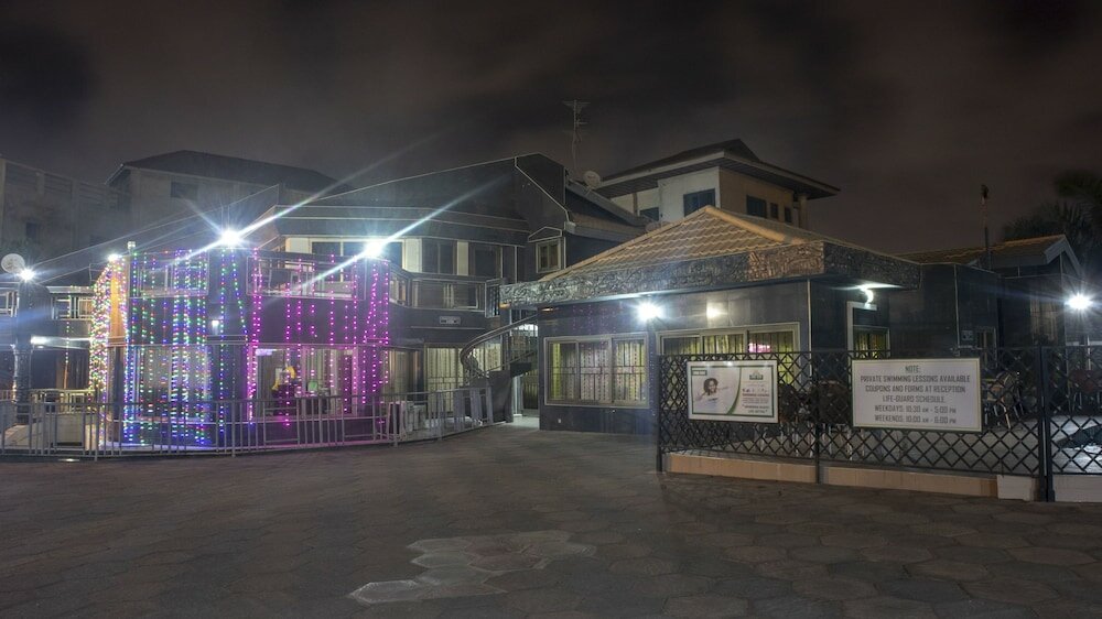 Фото Eastgate Hotel