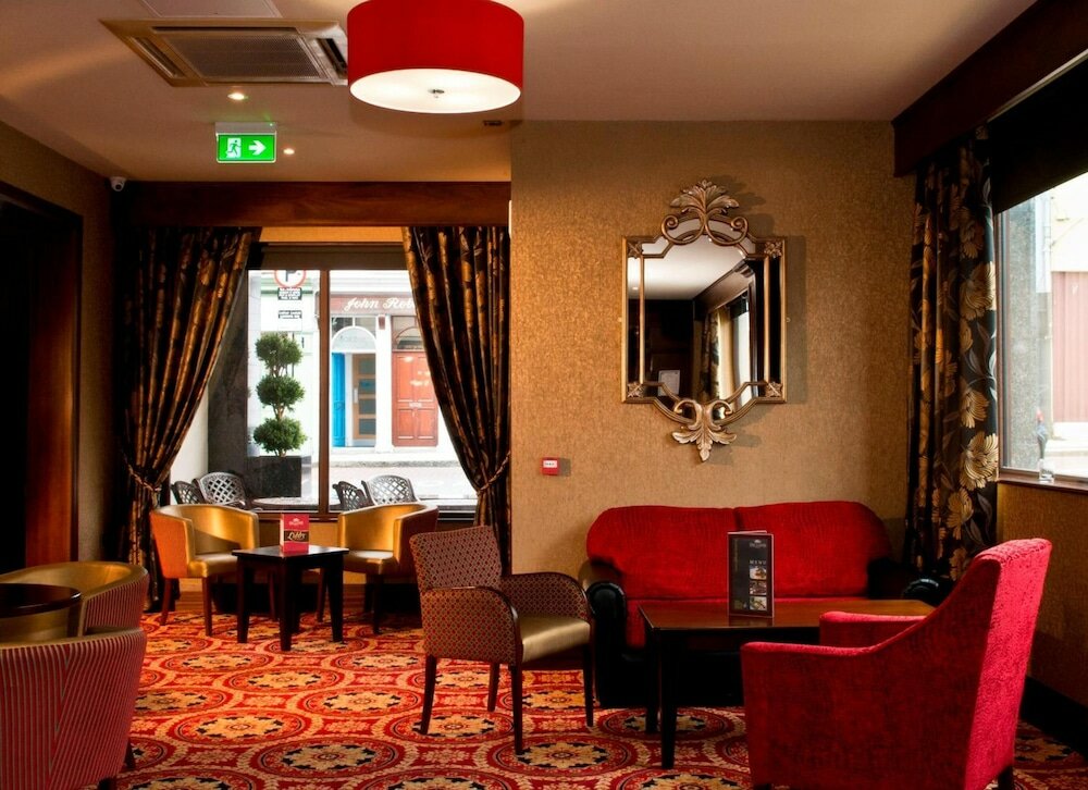 Фото Latterkenny Court Hotel