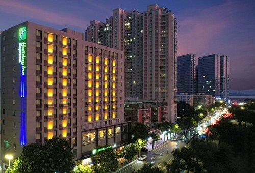 Гостиница Holiday Inn Express Shantou City Center в Шаньтоу