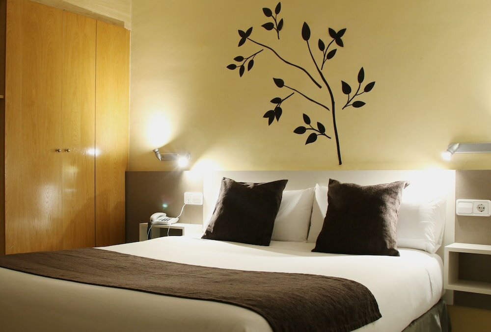 Фото Hotel Travessera