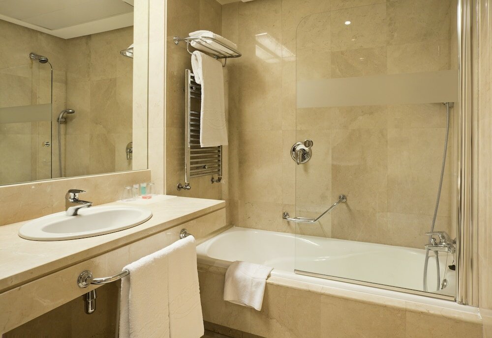 Фото Hotel Ilunion Alcalá Norte