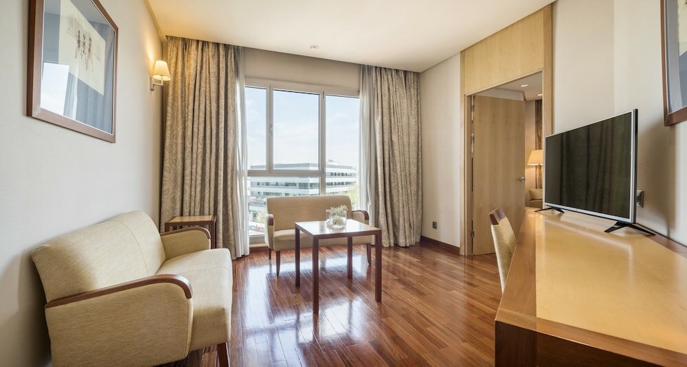 Фото Hotel Ilunion Alcalá Norte