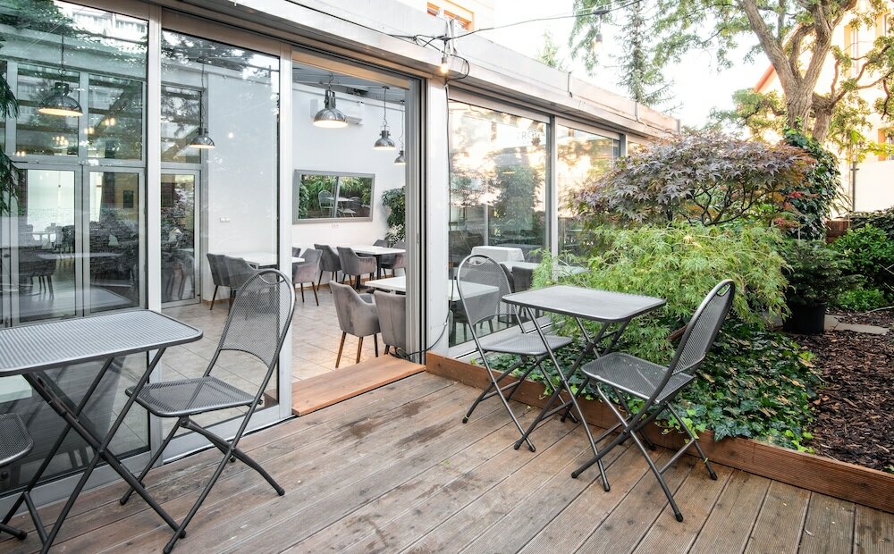 Фото Hotel Troja