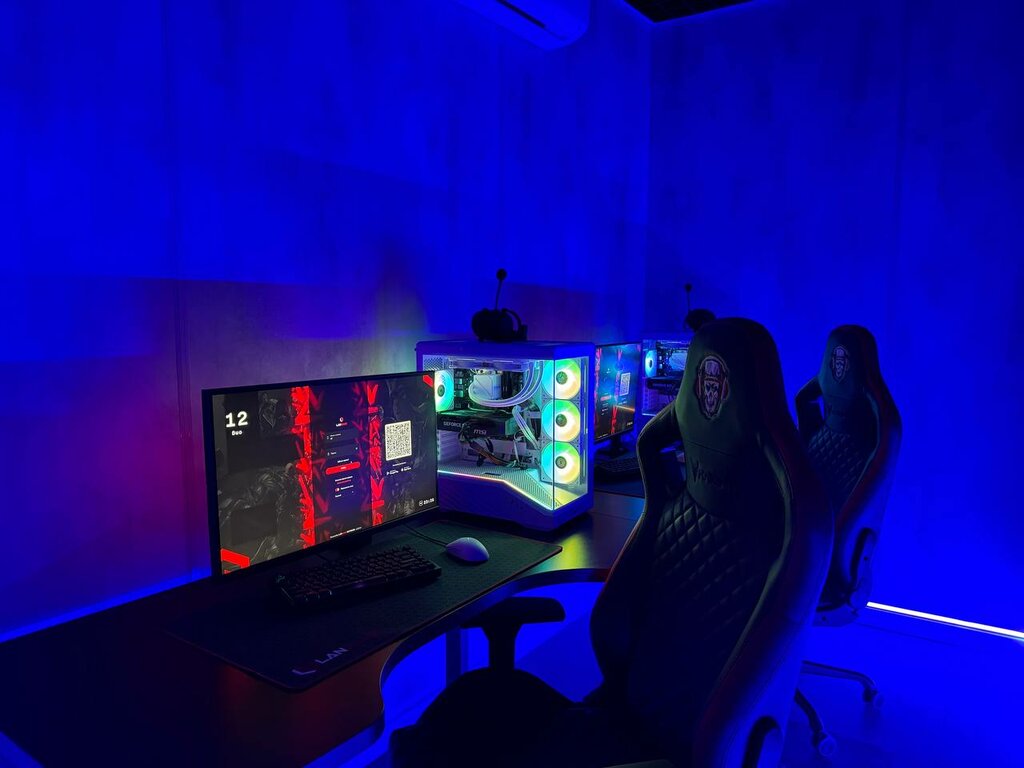 Computer club Arena, Uglich, photo