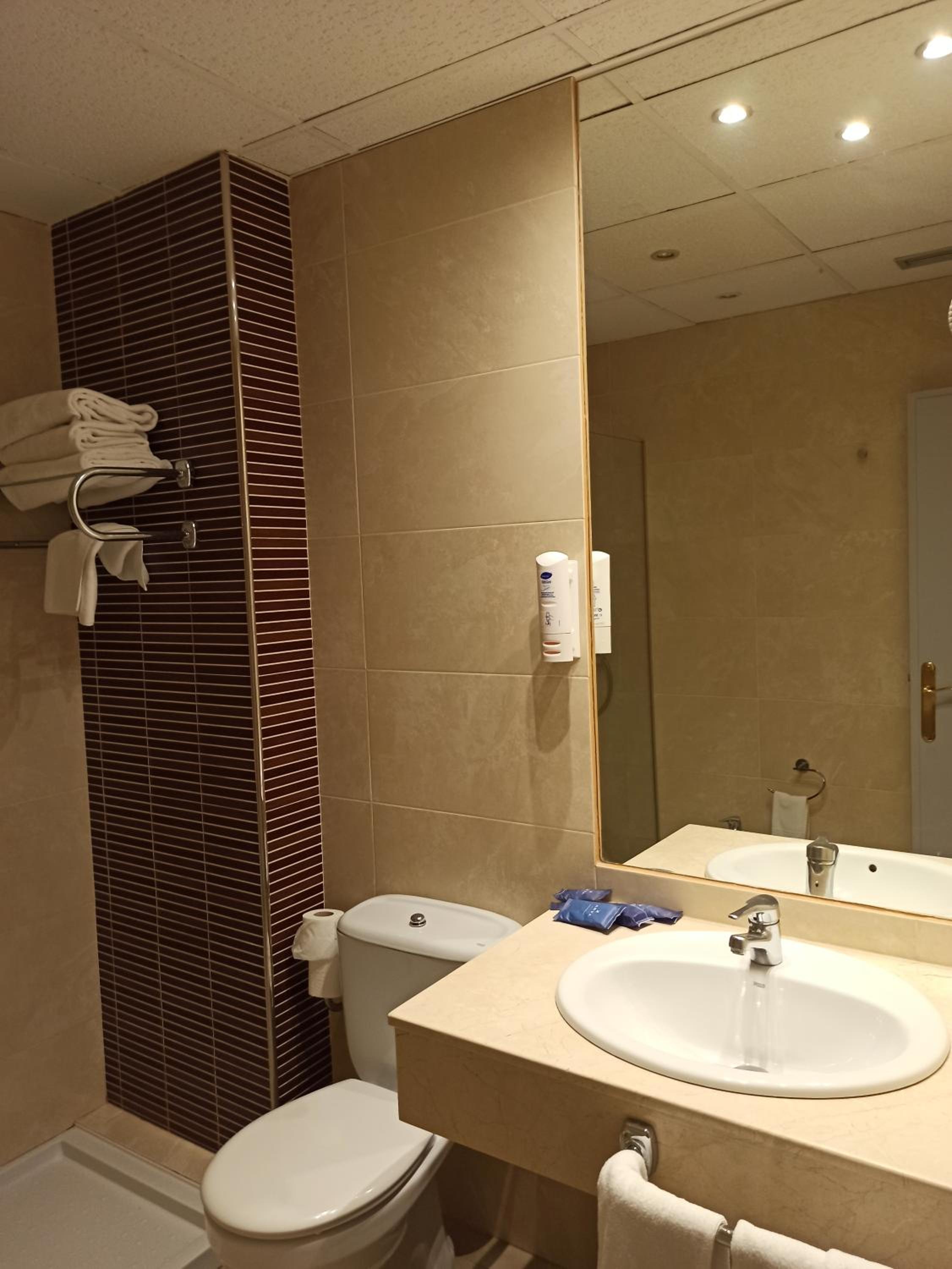 Фото Hotel SPA Paris