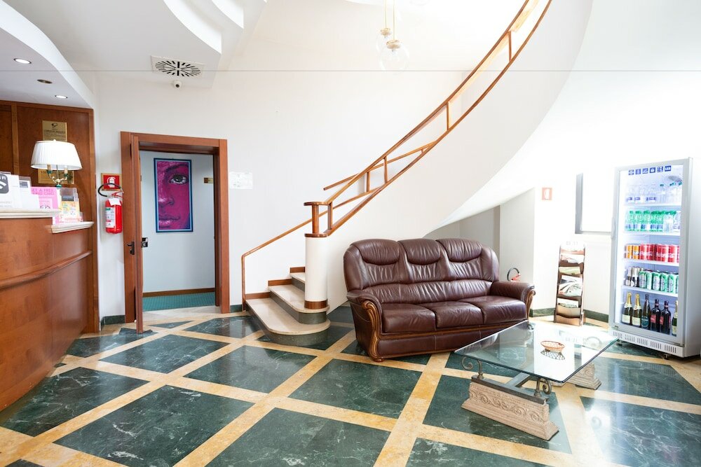 Фото Cervara Park Hotel