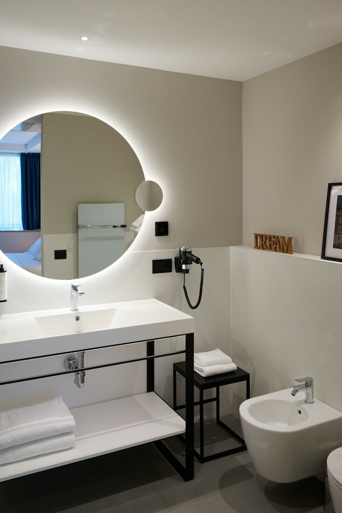 Фото Rmh Modena Raffaello