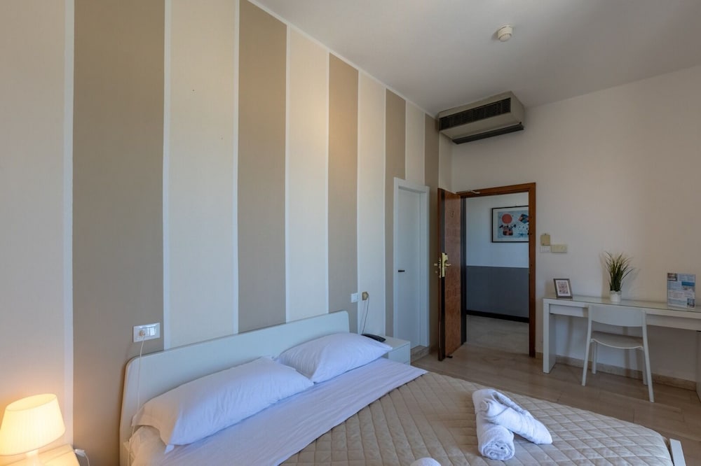 Фото Hotel Grand Meeting