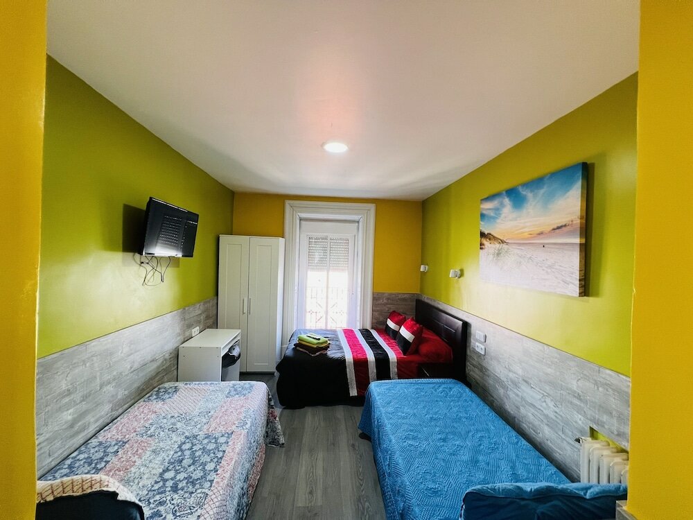 Фото Hostal Numancia