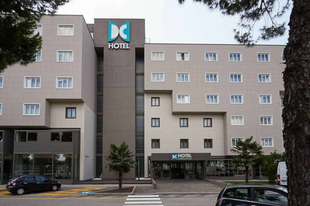 Фото Dc Hotel International