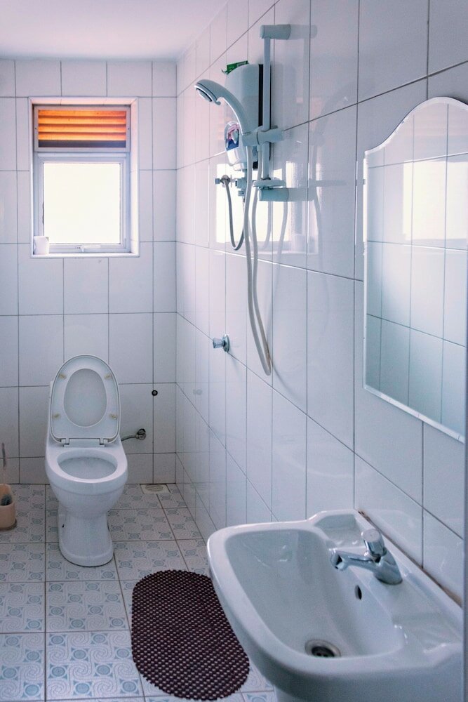 Фото G One Hotel