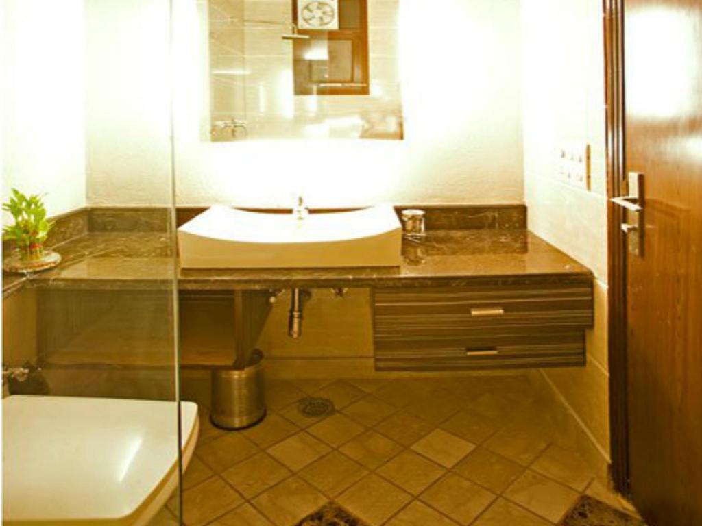 Фото Evergreen Suites