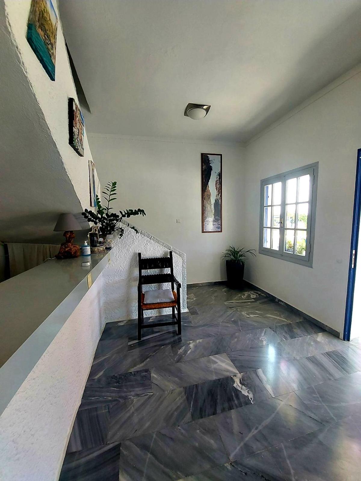 Фото Agia Roumeli Hotel