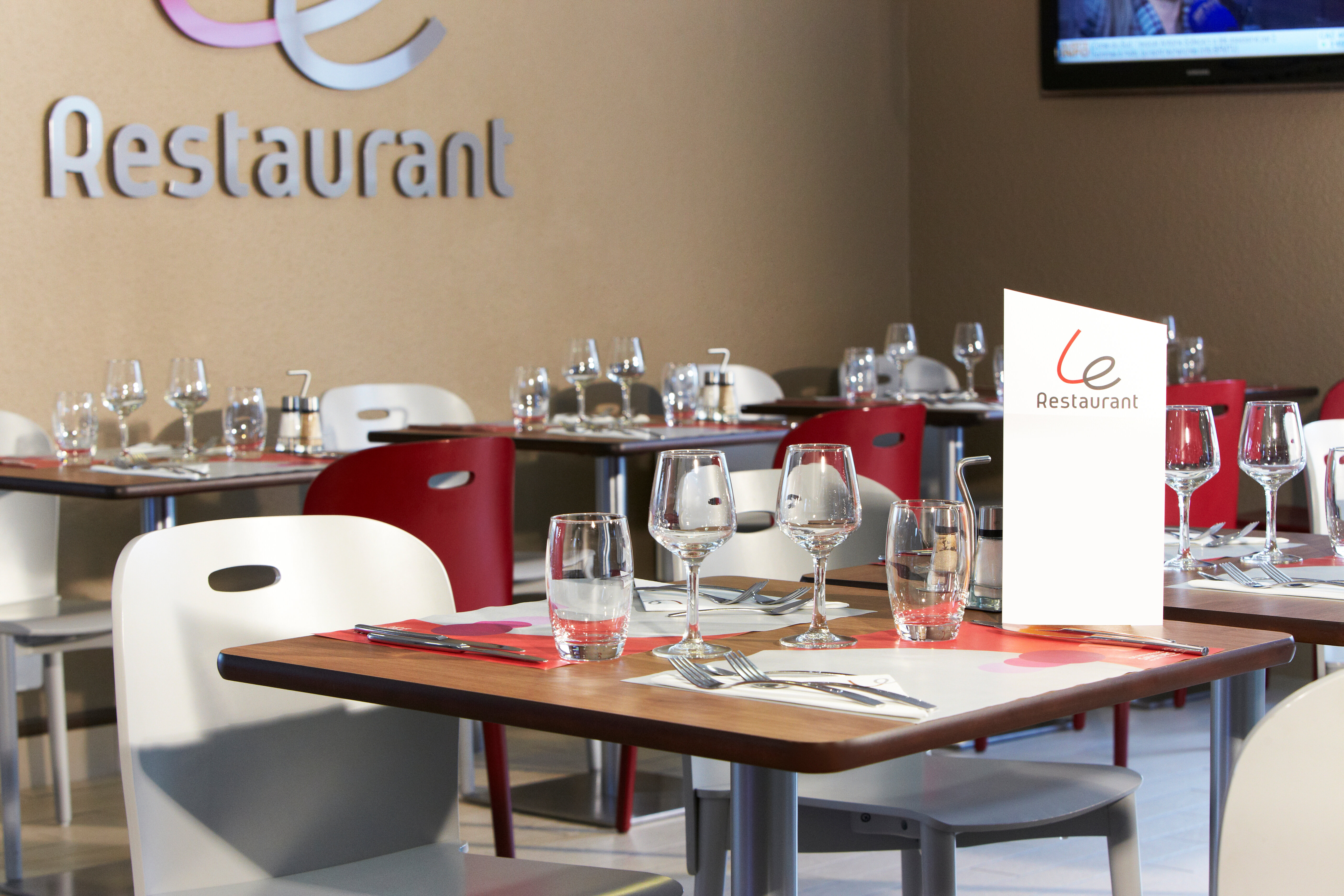 Фото Campanile Morangis Orly